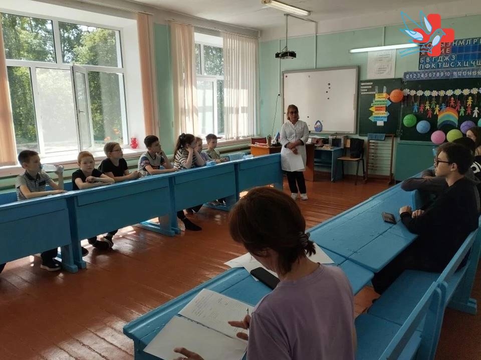 Лекция среди школьников о клещевых инфекциях